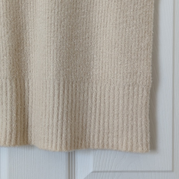 Joie Classic Plush Fuzzy Ribbed Knit Relaxed Fit V-neck Sweater Tank Top Cream L - Picture 7 of 9